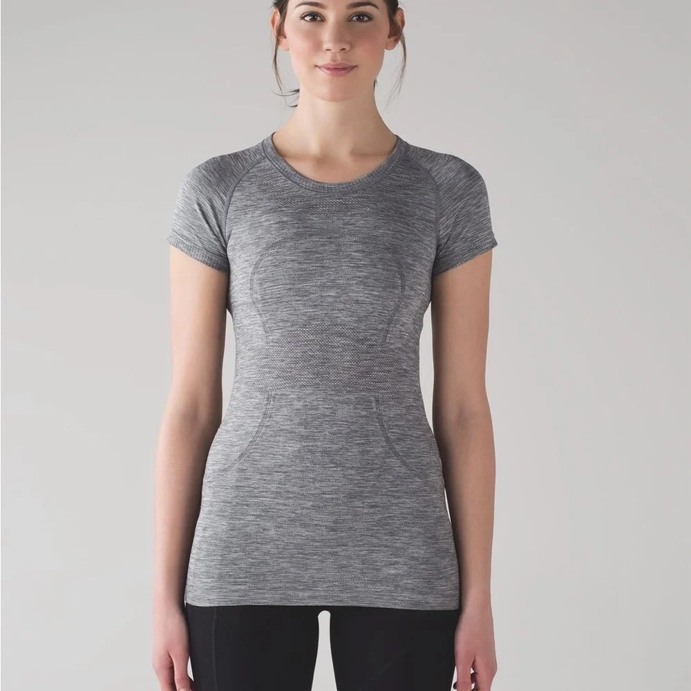 Lululemon Swiftly Tech Short Sleeve Crew tee Slate White workout running train